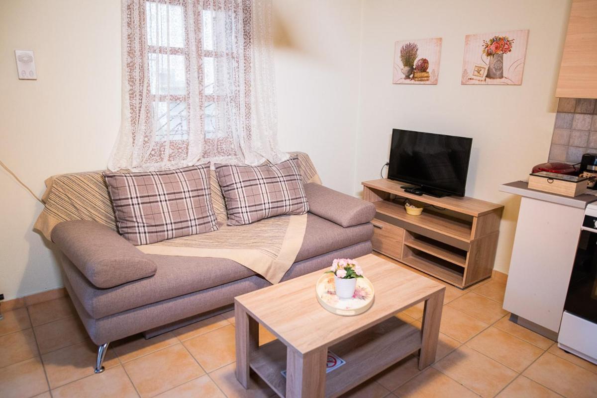 Muses Old Town Ioannina Apartment ภายนอก รูปภาพ